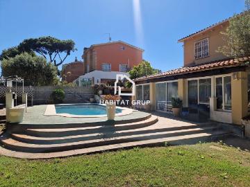 Casa chalet en Venta en Granvia Mar