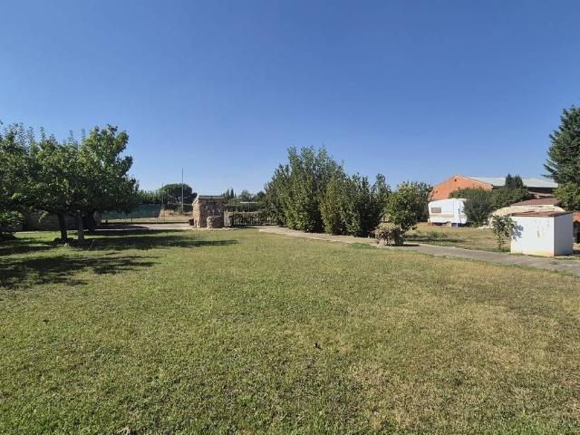 Casa chalet en Venta en Grijota