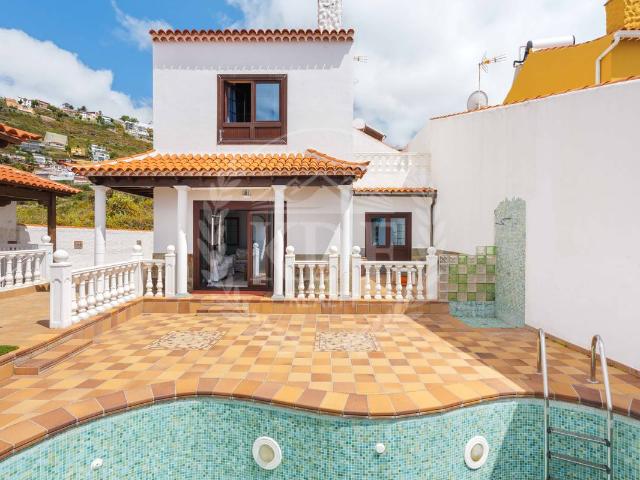 Casa chalet en Venta en Guayonje Mesa del Mar