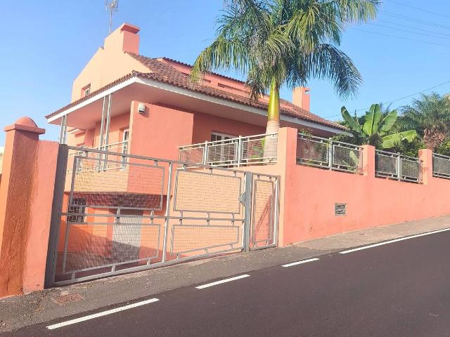 Casa chalet en Venta en Guayonje Mesa del Mar