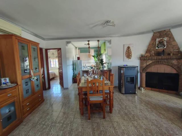 Casa chalet en Venta en Guadix