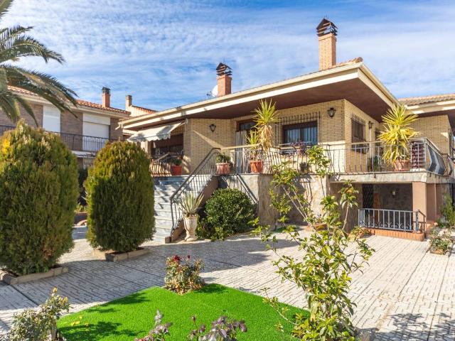 Casa chalet en Venta en Guadix