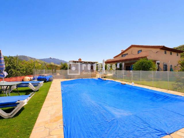Casa chalet en Venta en Guaro