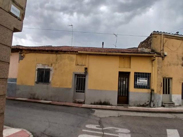 Casa chalet en Venta en Guijuelo
