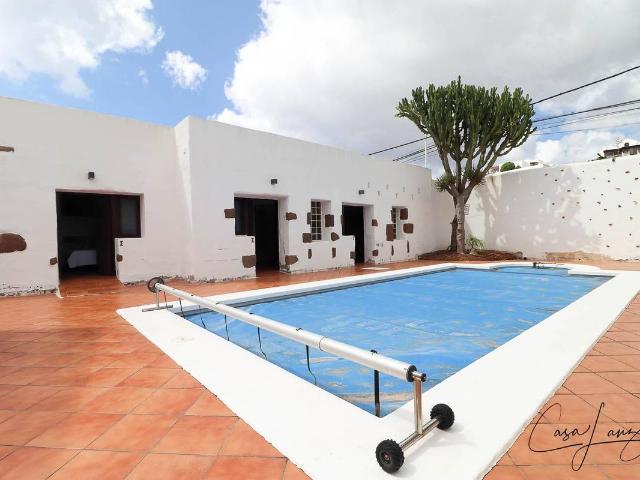Casa chalet en Venta en Güime