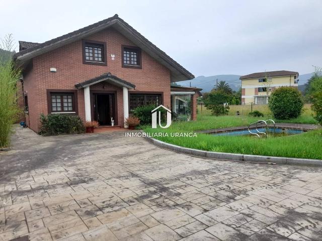 Casa chalet en Venta en Guriezo