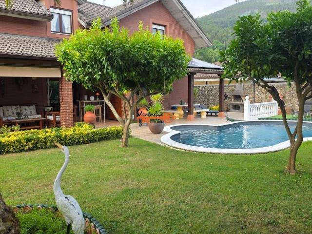 Casa chalet en Venta en Guriezo
