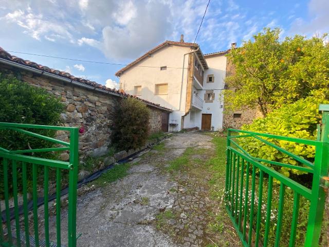 Casa chalet en Venta en Guriezo