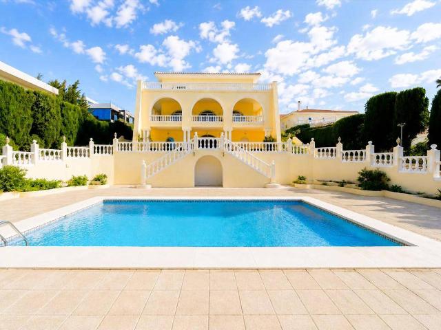 Casa chalet en Venta en Hacienda Torrequebrada