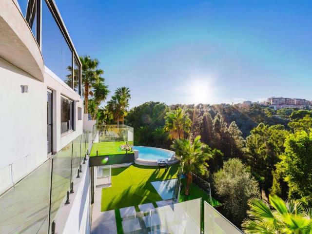 Casa chalet en Venta en Hacienda Torrequebrada