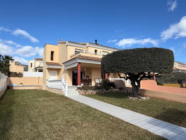 Casa chalet en Venta en Heliópolis
