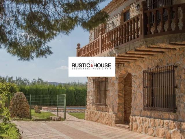 Casa chalet en Venta en Hellín