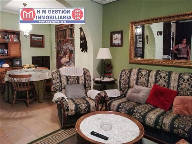 Casa chalet en Venta en Herencia