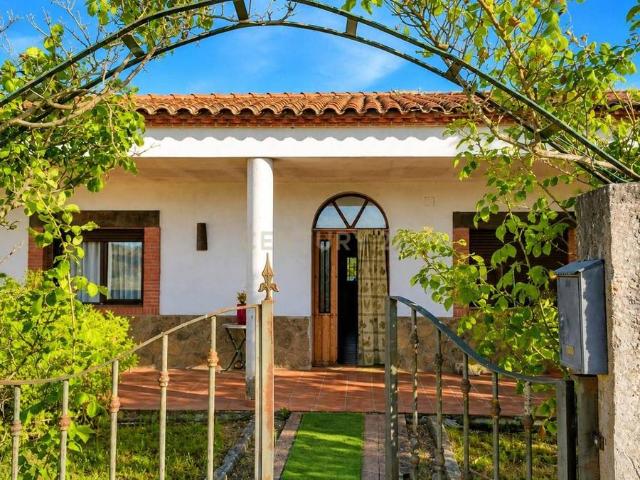 Casa chalet en Venta en Herrera de Alcántara