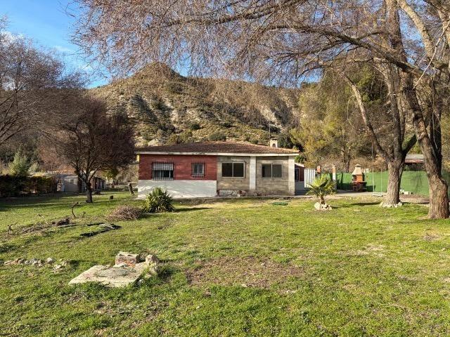 Casa chalet en Venta en Hontoba