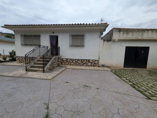 Casa chalet en Venta en Hontoba