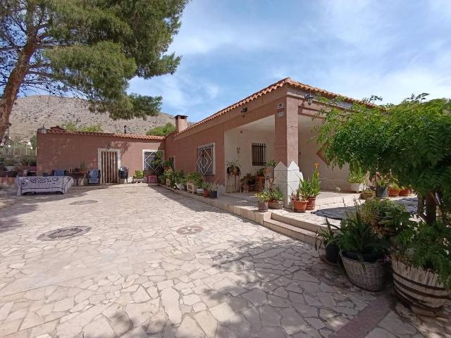 Casa chalet en Venta en Hondón de las Nieves / El Fondó de les Neus