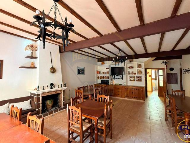 Casa chalet en Venta en Huete