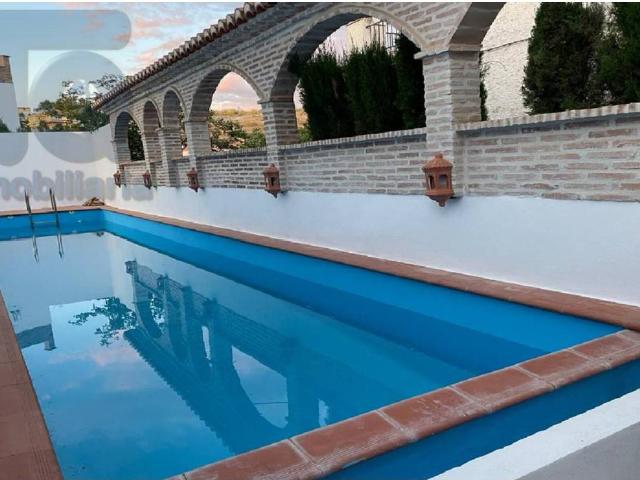 Casa chalet en Venta en Huétor Vega
