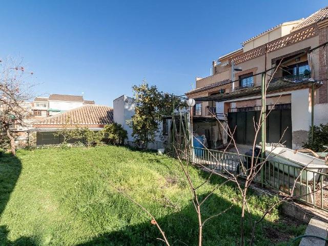 Casa chalet en Venta en Huétor Vega