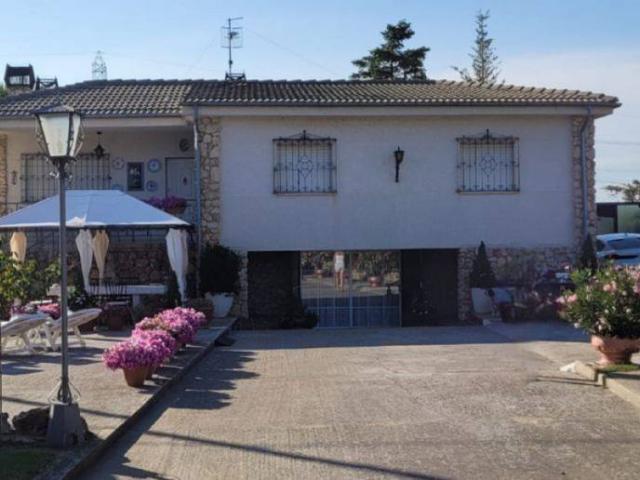 Casa chalet en Venta en Husillos