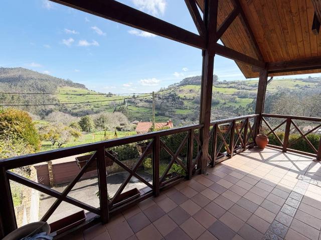 Casa chalet en Venta en Illas