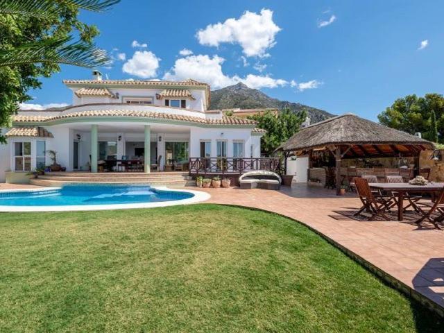 Casa chalet en Venta en Istán