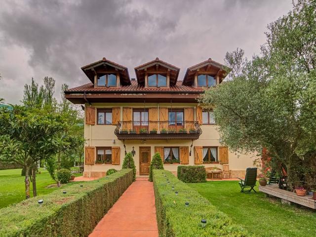Casa chalet en Venta en Irañeta