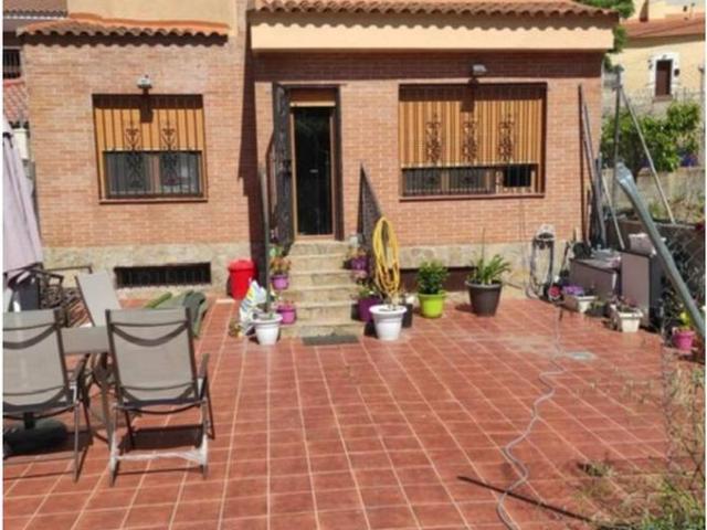 Casa chalet en Venta en Iriépal Taracena Valdenoches