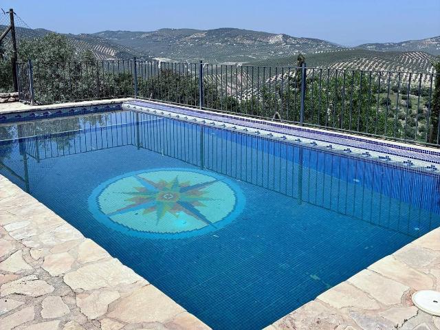 Casa chalet en Venta en Iznájar