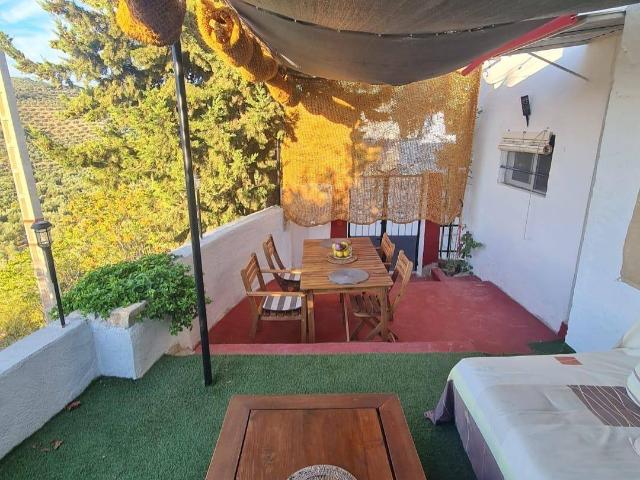 Casa chalet en Venta en Iznájar