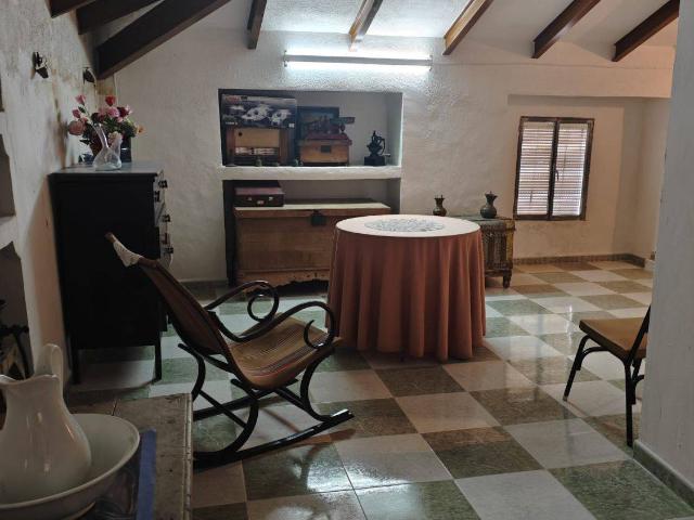 Casa chalet en Venta en Jamilena