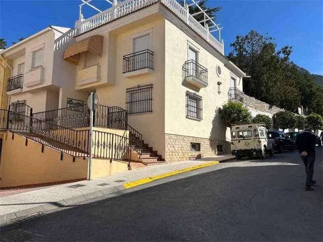 Casa chalet en Venta en Jamilena