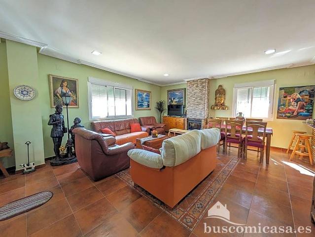 Casa chalet en Venta en Jabalquinto