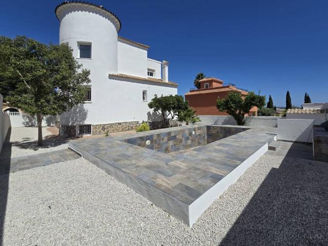 Casa chalet en Venta en Jacarilla