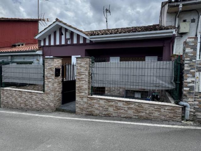 Casa chalet en Venta en Jardín de Cantos El Nodo