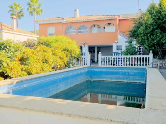 Casa chalet en Venta en Jardines de Alhaurín Huerta Alta Fuensanguínea