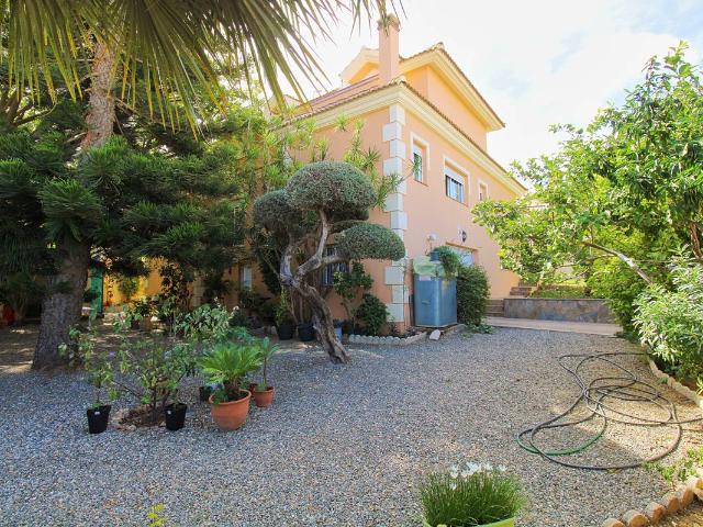 Casa chalet en Venta en Jardines de Alhaurín Huerta Alta Fuensanguínea