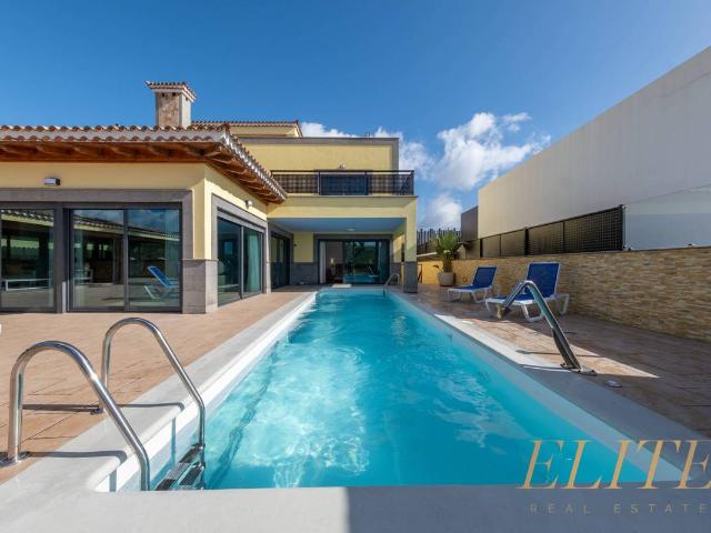 Casa chalet en Venta en Jinamar