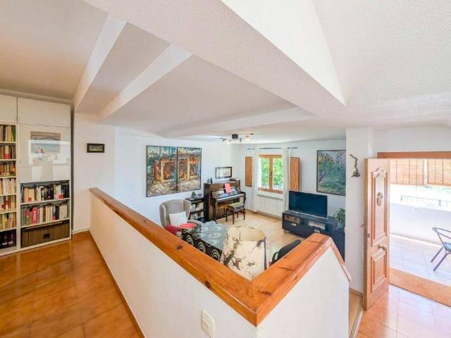 Casa chalet en Venta en Jun