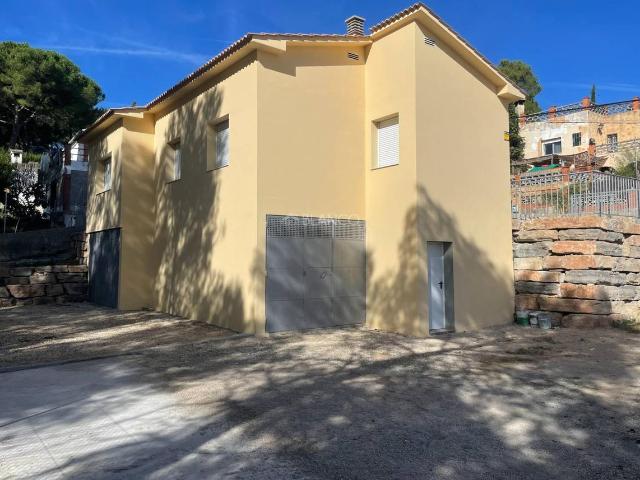 Casa chalet en Venta en La Torre de Claramunt