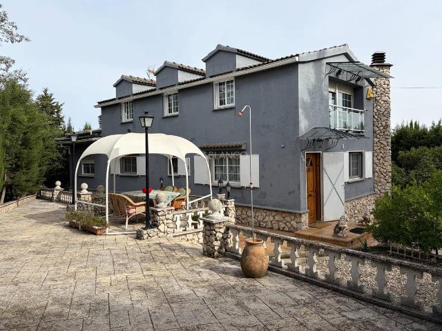 Casa chalet en Venta en La Torre de Claramunt