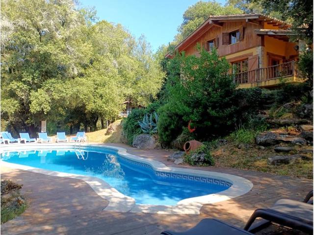 Casa chalet en Venta en La Vall de Bianya