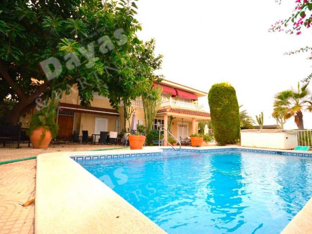 Casa chalet en Venta en La Veleta