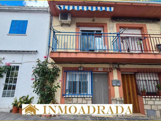 Casa chalet en Venta en La Adrada