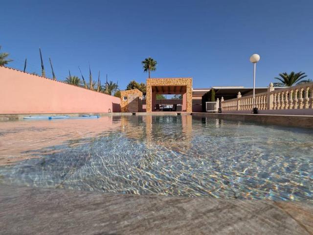 Casa chalet en Venta en La Algoda Matola Llano de San José