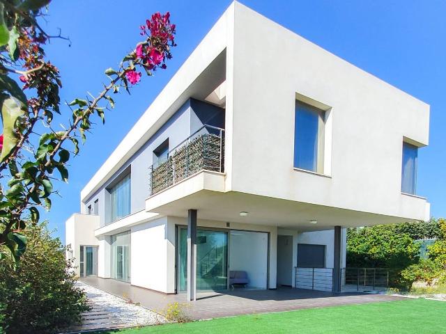 Casa chalet en Venta en La Algoda Matola Llano de San José