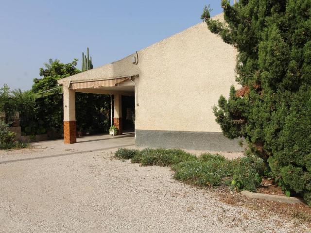 Casa chalet en Venta en La Algoda Matola Llano de San José