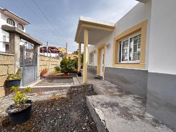 Casa chalet en Venta en La Camella