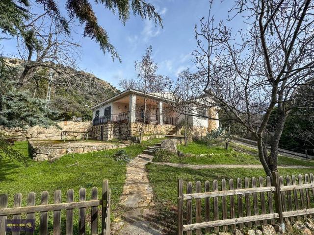 Casa chalet en Venta en La Cabrera